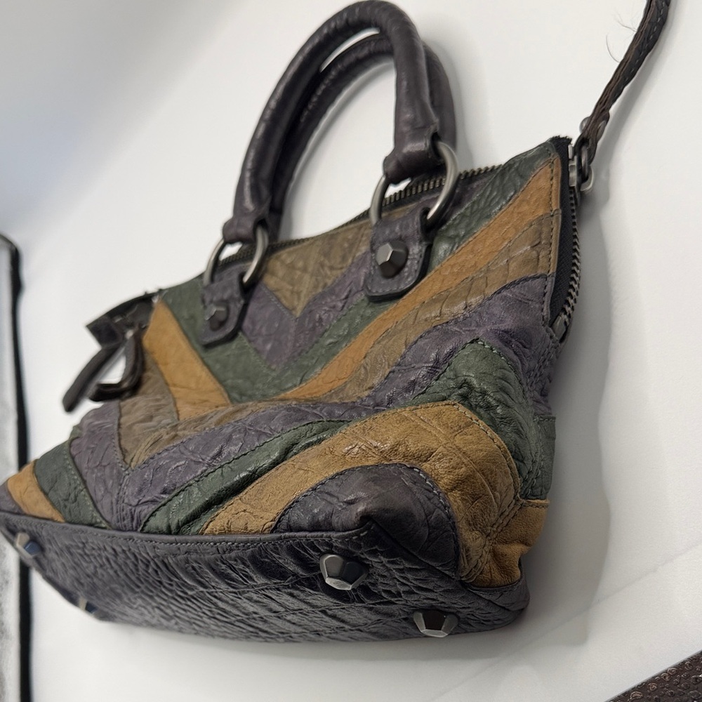 Linea Pelle Leather Chevron Patchwork Satchel Zip… - image 7